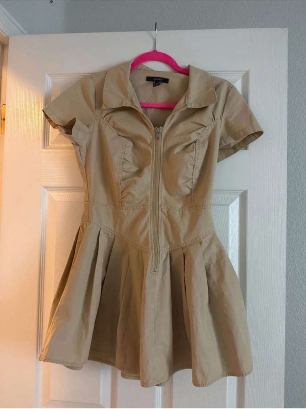 Forever 21 Beige Short-Sleeve Zip Front Fit & Flare Mini Dress